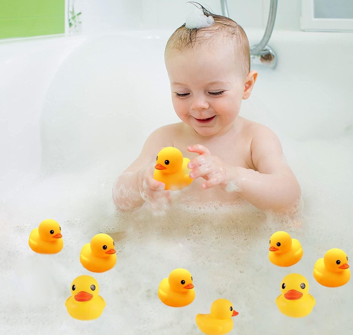 Chu Chu Ducks, Duck Family, Bath Toy with Sound (Yellow, Set of 4)